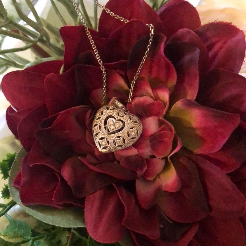 Neil Lane Necklace w Heart Pendant